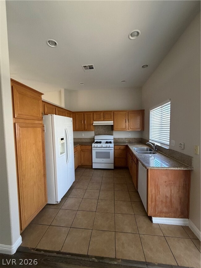 Building Photo - 4024 W Delhi Ave