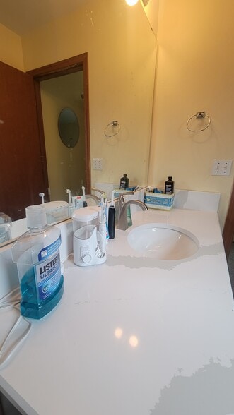 master bath - 2218 178th St SW