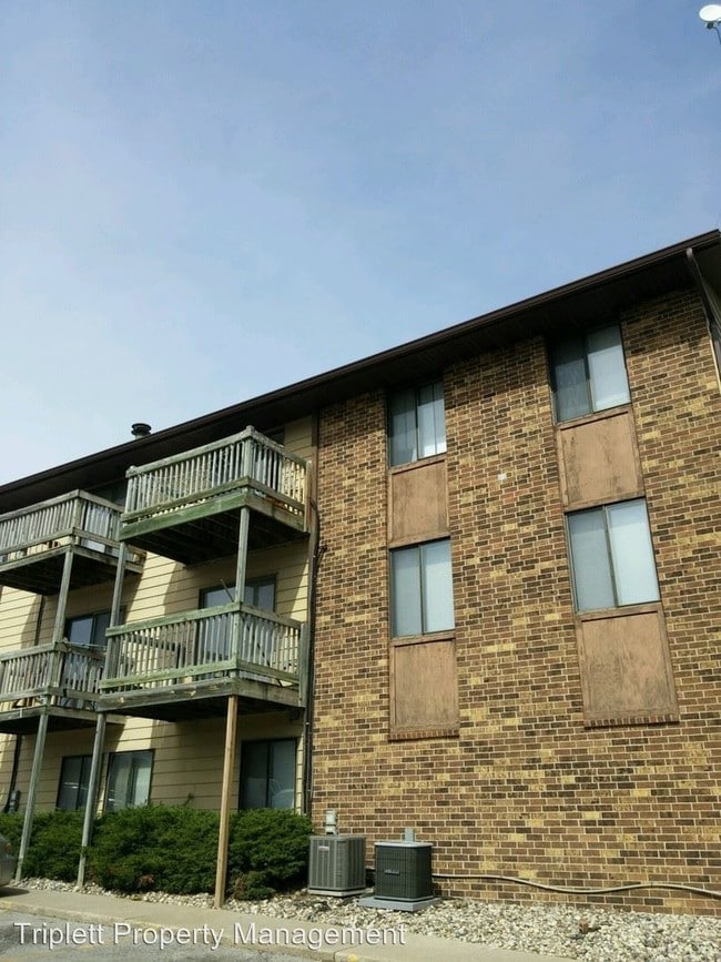 Building Photo - 3500 Grand Ave