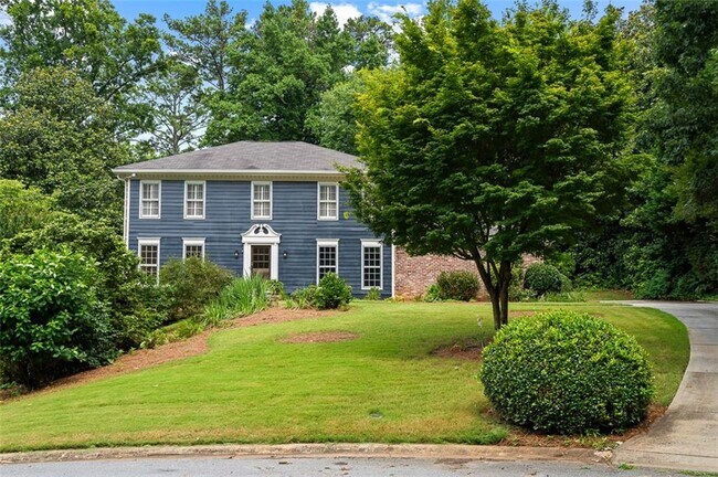 Primary Photo - 2340 Castleridge Ct