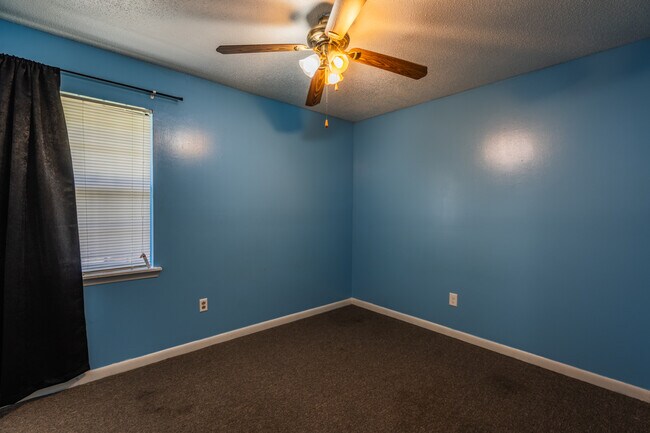 Building Photo - 280 Whitetail Cir