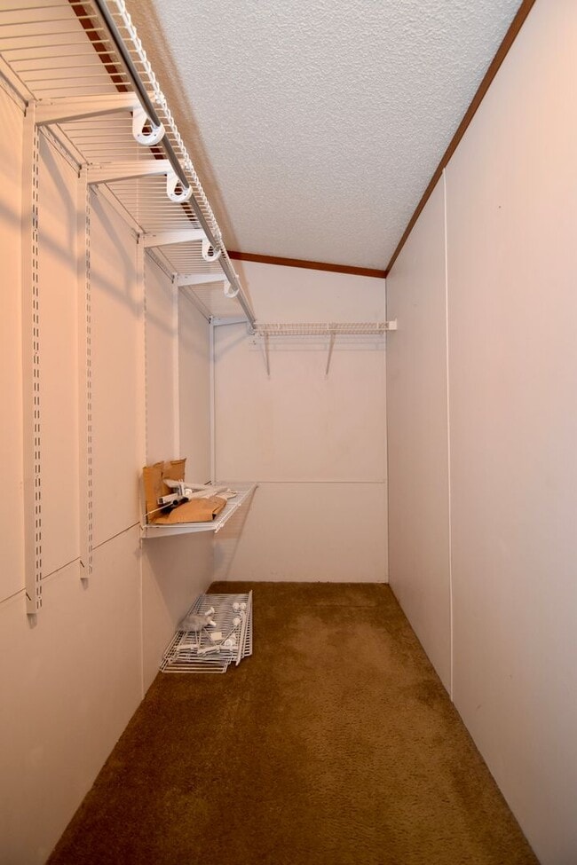 Building Photo - 3 Bedroom 2 Bath Mobile Home in Choudrant