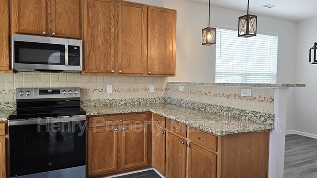 Building Photo - 5108 Mabe Dr