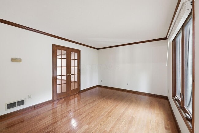 Building Photo - 7666 Windwood Dr
