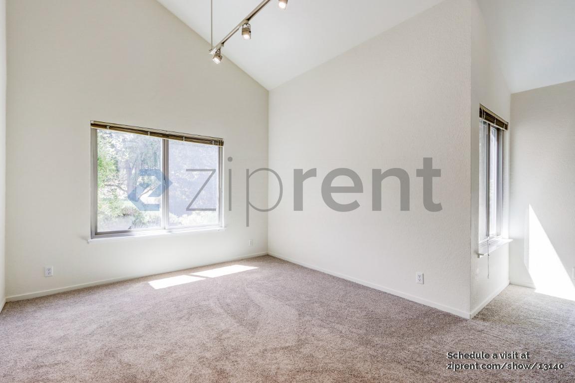 Building Photo - 1936 Lake View Pl