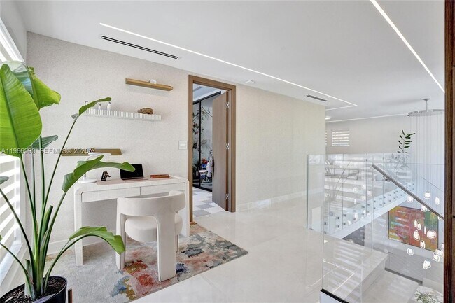 Building Photo - 20824 NE 37th Ave