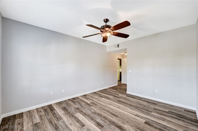 Building Photo - 11850 Tevare Ln