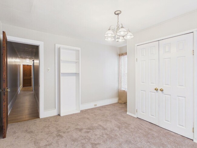 Building Photo - 3 Bedroom House in Harrisburg