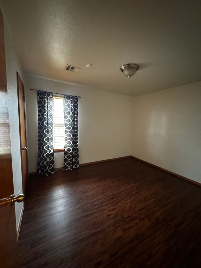 Building Photo - 17317 Bronze Ln