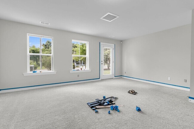 Building Photo - 1247 Tice Ln