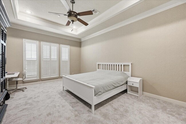 Building Photo - 6470 Claybourn Dr