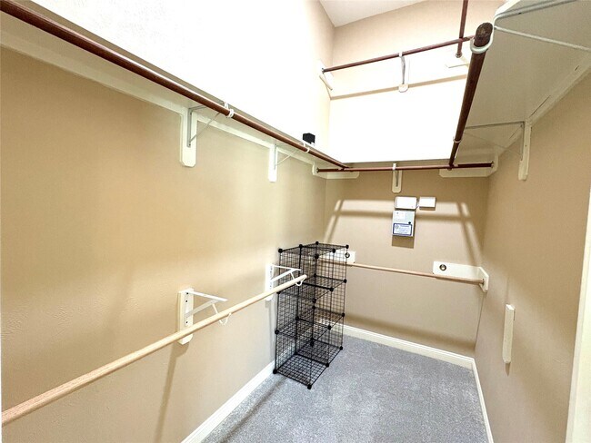 Building Photo - 12114 Pine Brook Dr