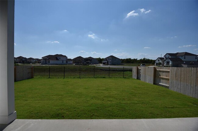 Building Photo - 1804 Homestead Farms Dr