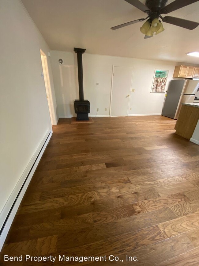 Building Photo - 3 br, 1 bath House - 1459 NW Kingston