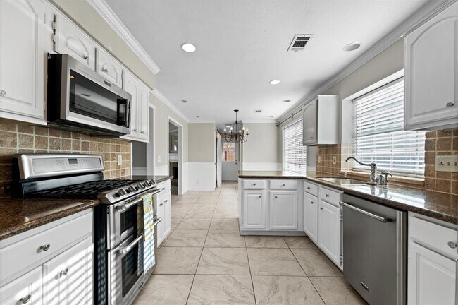 Building Photo - 16338 Hickory Point Rd