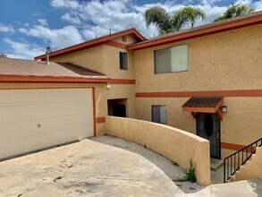 Building Photo - Nice 2 Story Condo