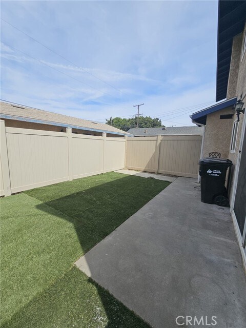 Building Photo - 8039 Puritan St