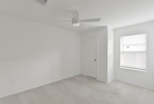 Building Photo - 747 Hackberry Br Ct