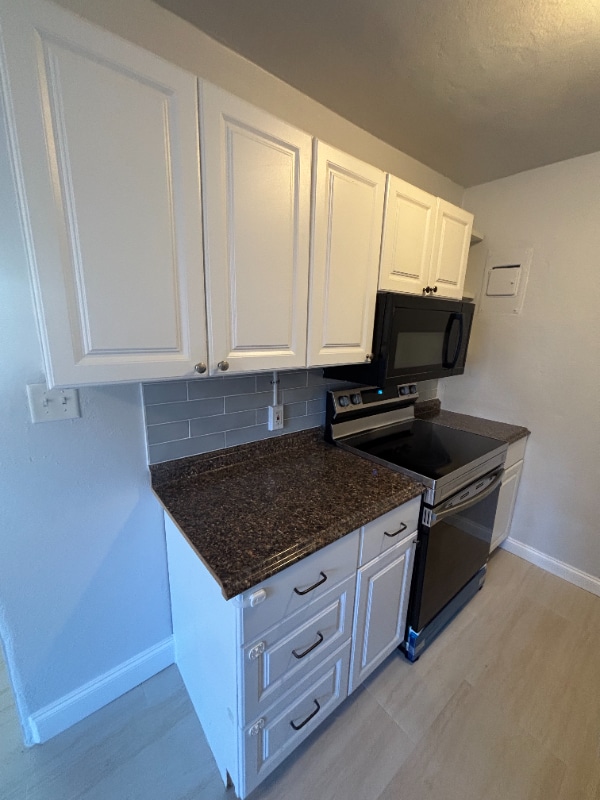 Building Photo - 511 51st St