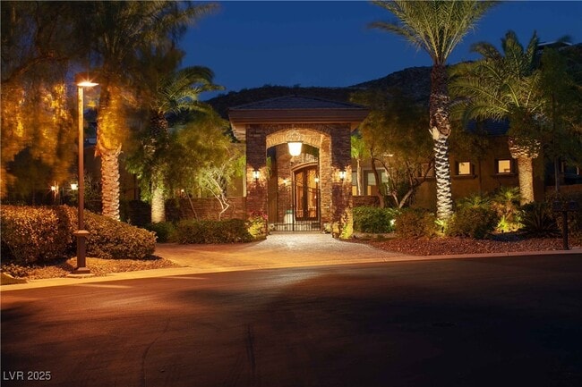 Building Photo - 514 Mandalay Ct