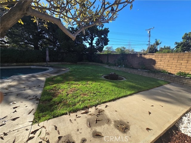 Building Photo - 564 E Fellows Dr