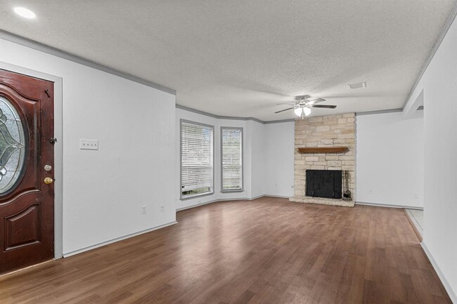 Building Photo - 1702 Spiderlily View