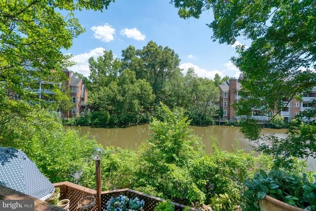 Building Photo - 7531 Chrisland Cove