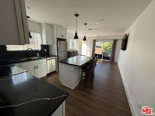 Building Photo - 8302 Capps Ave