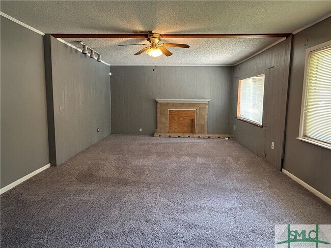 Building Photo - 120 Middleton Dr