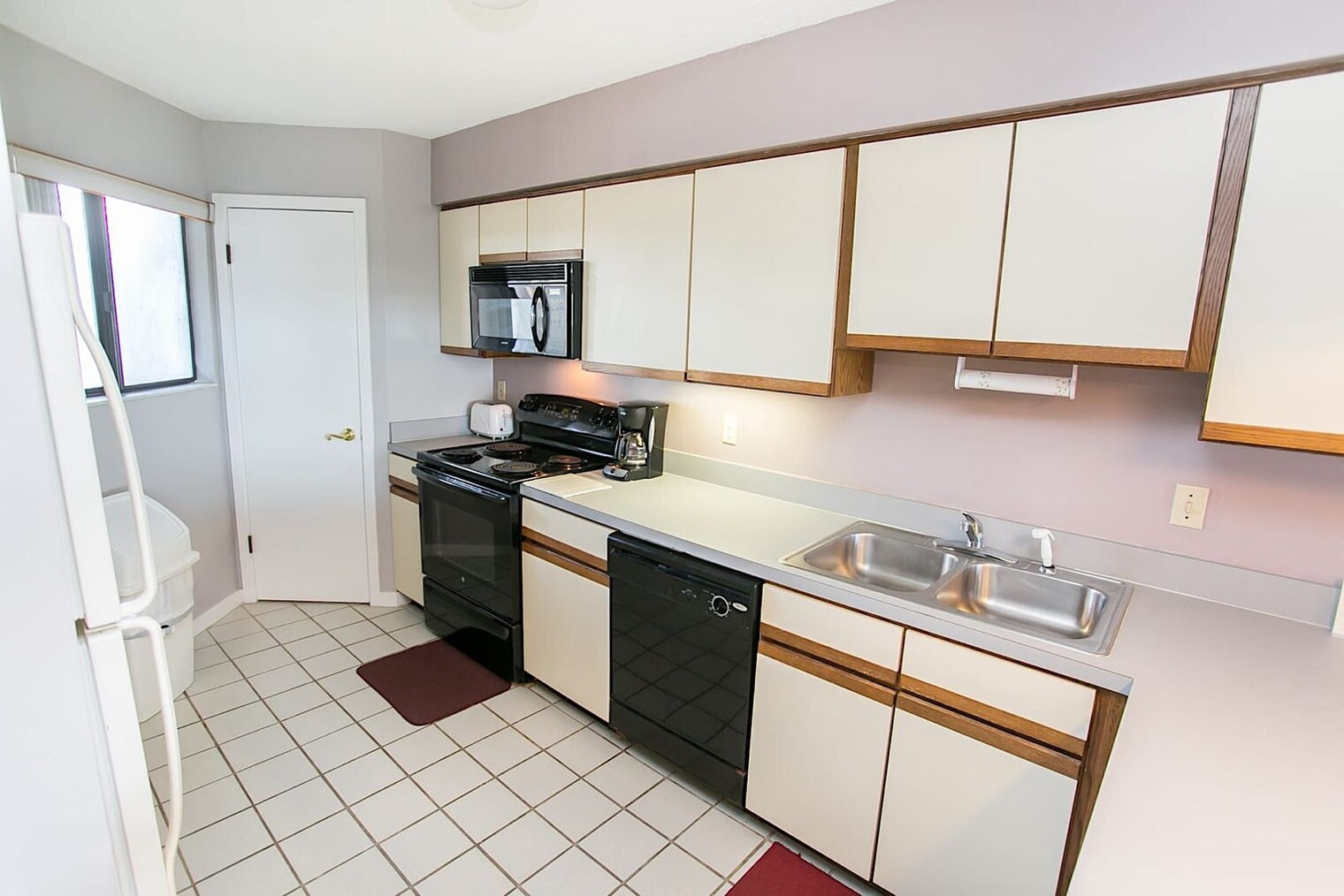 Building Photo - 210 Ocean Hibiscus Dr