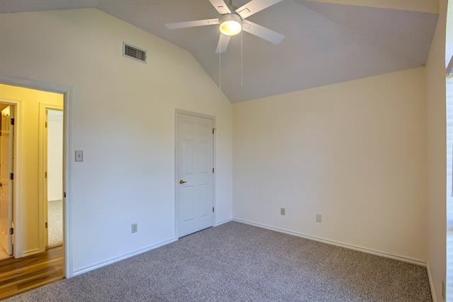 Building Photo - 7909 Tree Leaf Ln