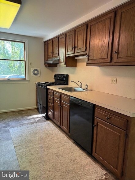 Building Photo - 6025 Honey Hollow Rd