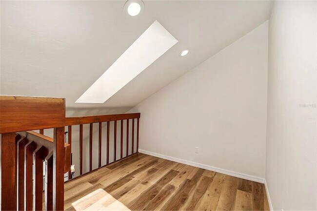 Building Photo - 4724 SW 67th Terrace