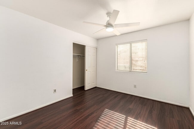 Building Photo - 15221 N 87th Dr