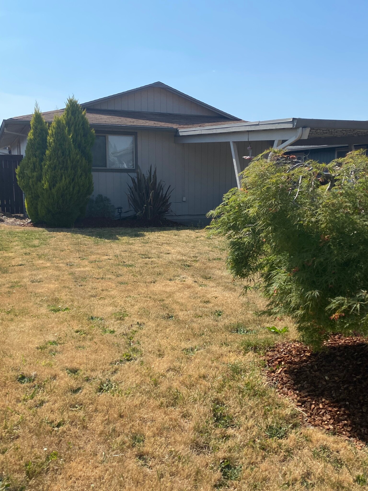 Front yard - 615 NW Fenton St