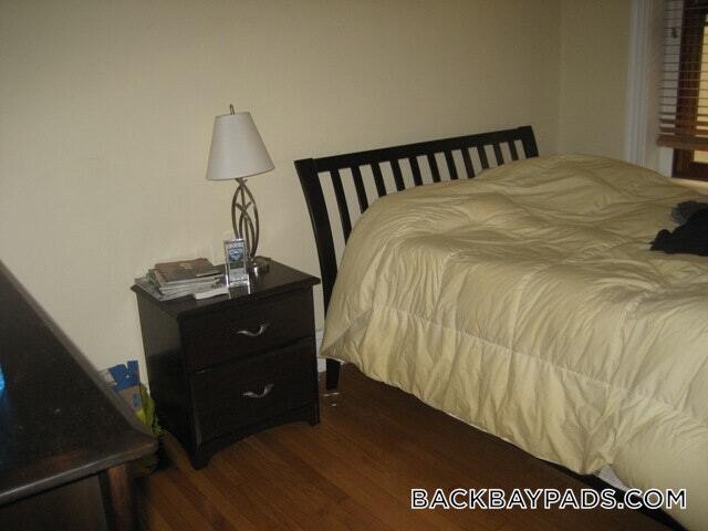 Building Photo - 8 Garrison St