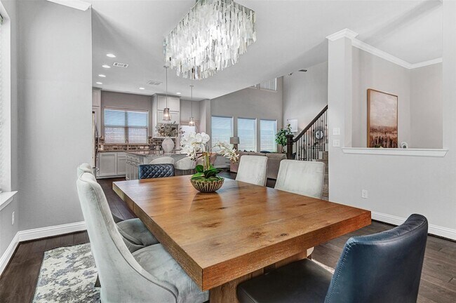 Building Photo - 3613 Gloucester Rd