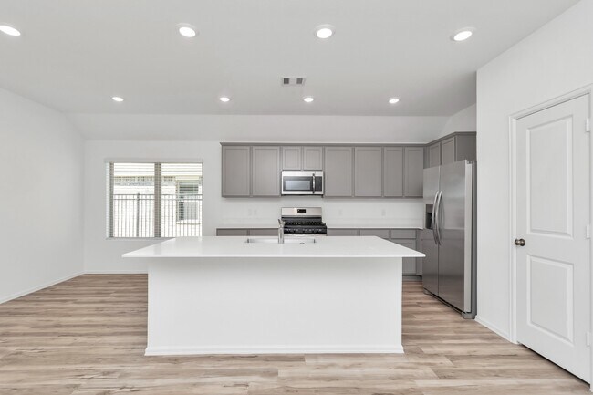 Building Photo - 2932 Cordova Hl Dr