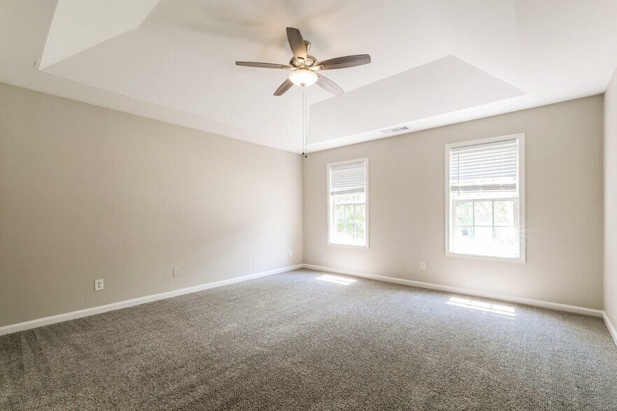 Building Photo - 3391 Kittery Dr SW