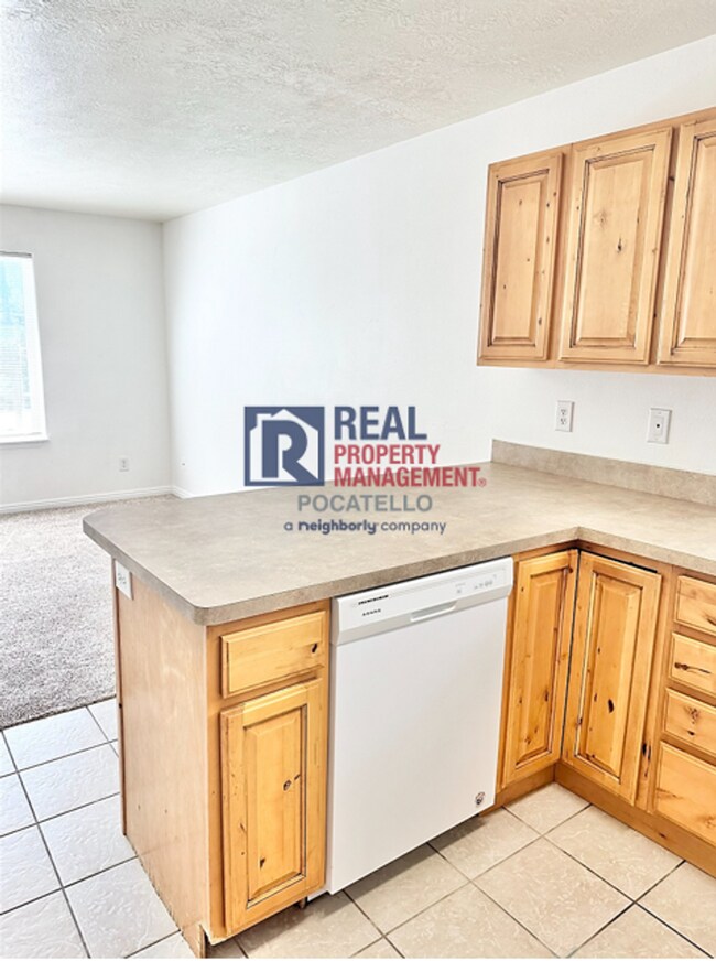 Building Photo - 4407 Opal Ave