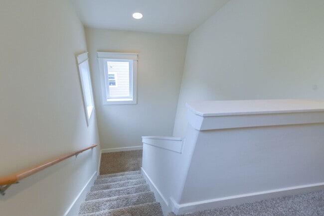 Building Photo - 5078 Delridge Way SW