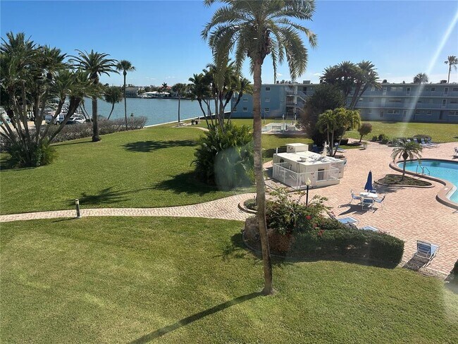 Building Photo - 300 64th Ave