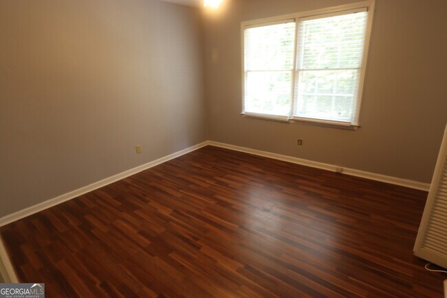 Building Photo - 2840 Spring Ridge Cir