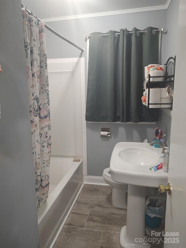 Building Photo - 80 Wade St