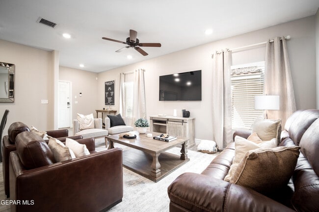 Building Photo - 3428 Gary Brewster Pl