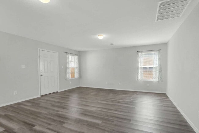 Building Photo - "Charming 3-Bedroom, 2-Bath Home Retreat with Solar Panels! 10% off for active service members!"