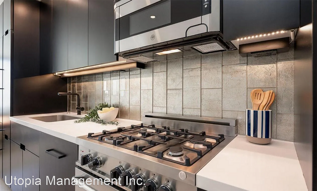 Building Photo - 2 br, 1 bath House - 1875 Mission Street A...