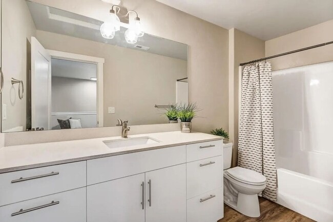 Building Photo - Beautiful Home in Highly Desired NW Redmond Neighborhood