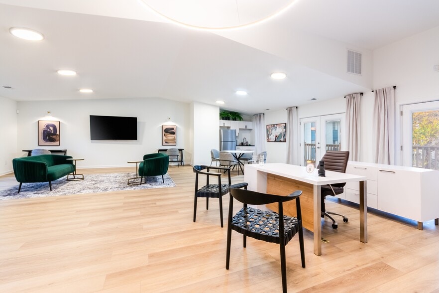 Building Photo - The Enclave at 38 Twenty Two