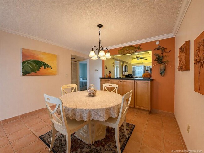 Building Photo - 7440 S Ocean Dr